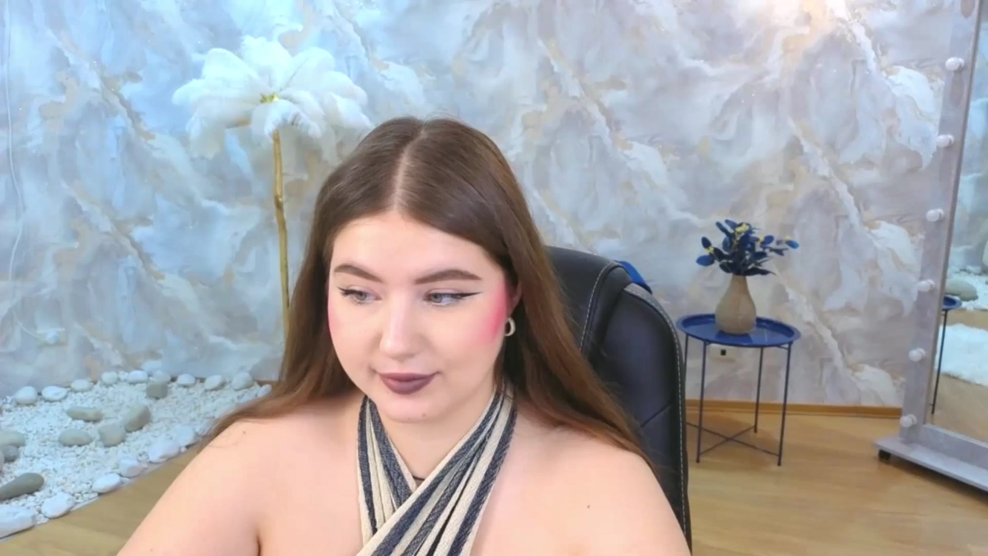 Gallery image thumbnail from EnigmaVeil's myfreecams stream on, 11/23/2025, 20:46 image 5 of 20