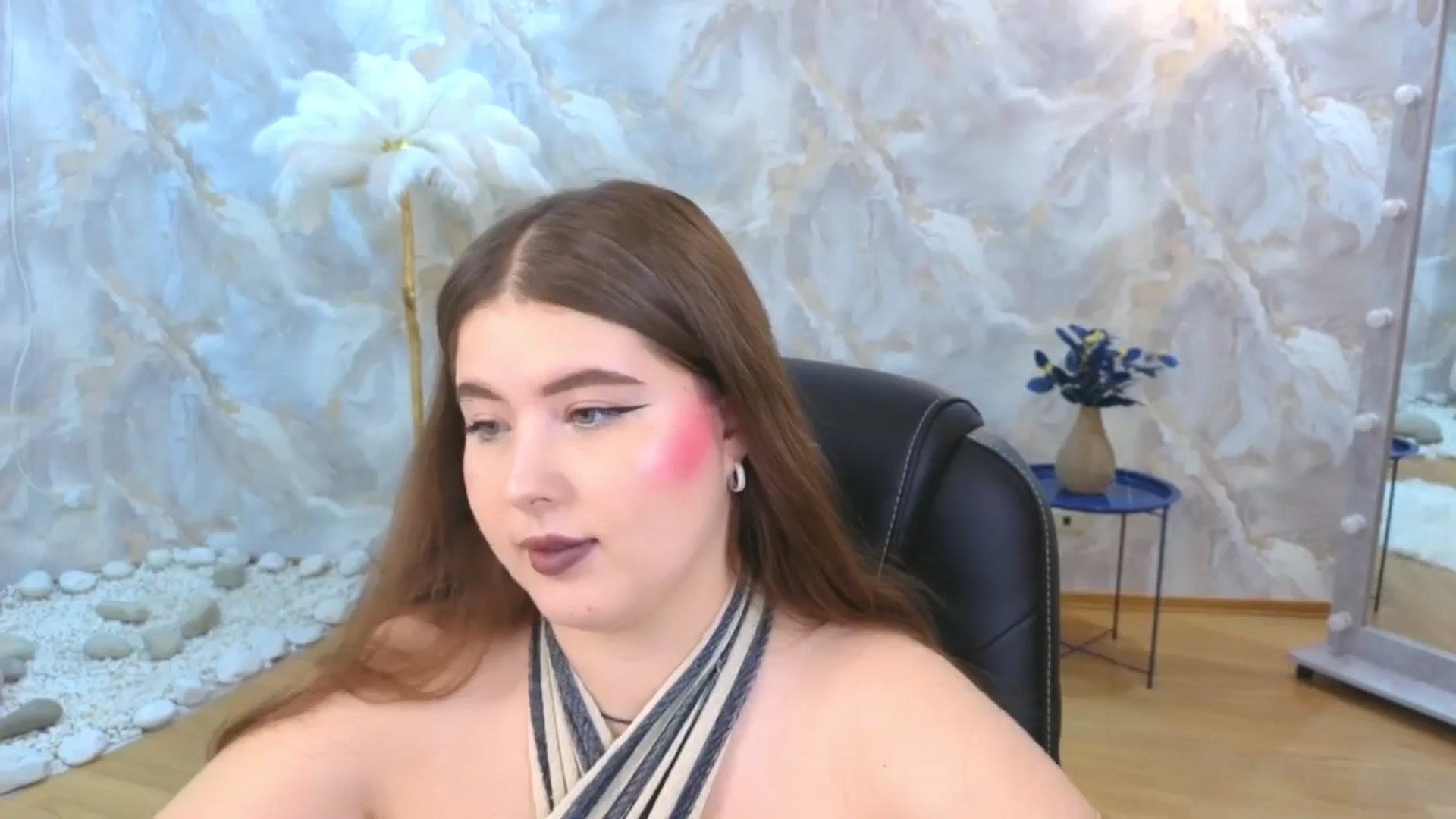 Gallery image thumbnail from EnigmaVeil's myfreecams stream on, 11/23/2025, 20:46 image 15 of 20