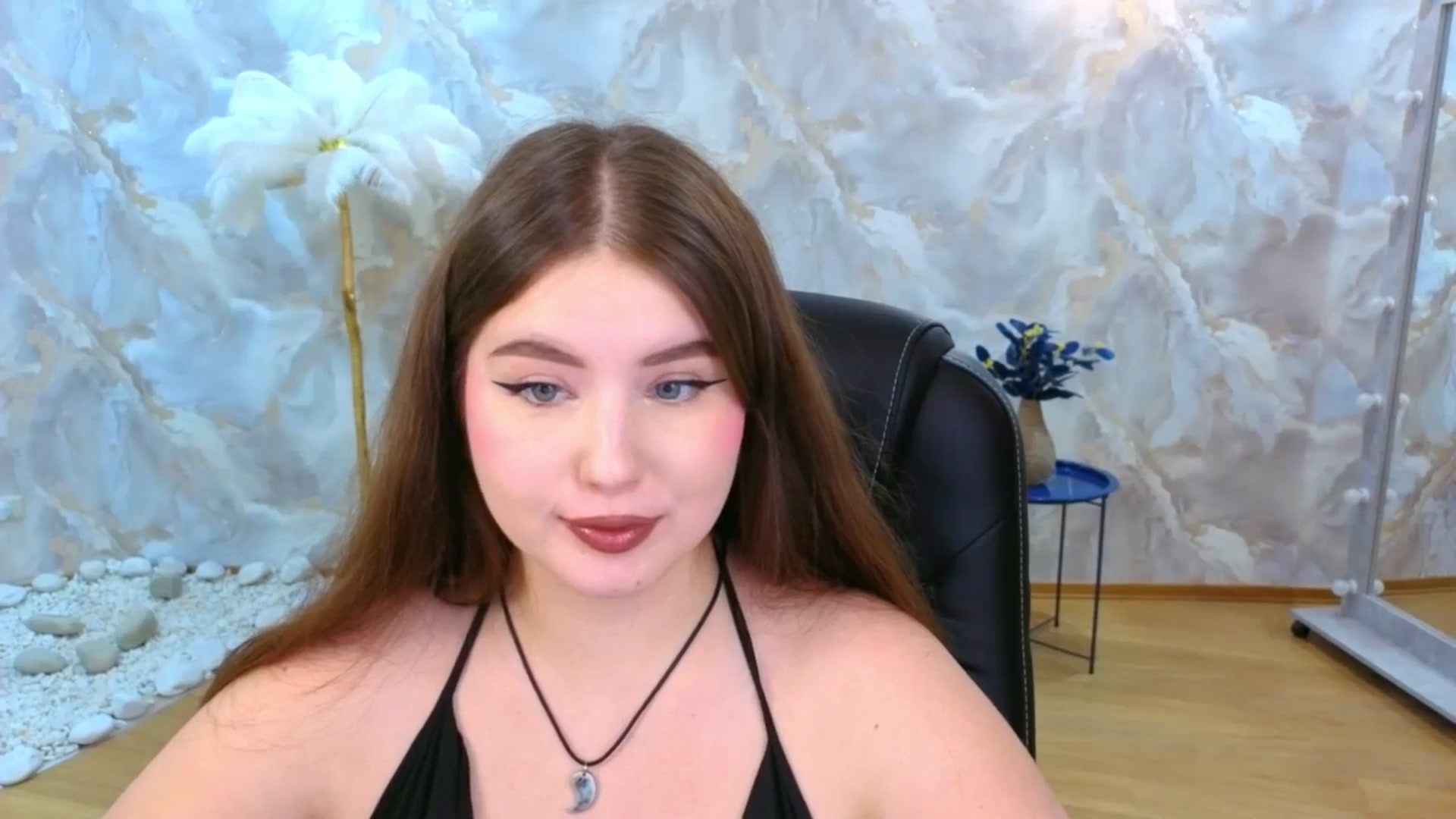 Gallery image thumbnail from EnigmaVeil's myfreecams stream on, 11/27/2025, 07:47 image 17 of 20