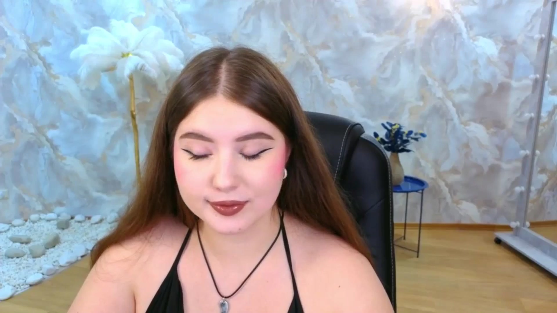 Gallery image thumbnail from EnigmaVeil's myfreecams stream on, 11/27/2025, 07:47 image 16 of 20
