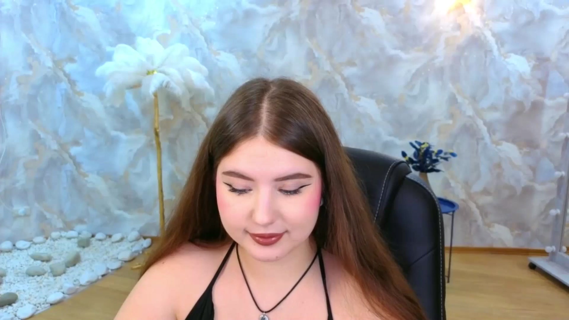 Gallery image thumbnail from EnigmaVeil's myfreecams stream on, 11/27/2025, 09:25 image 18 of 20