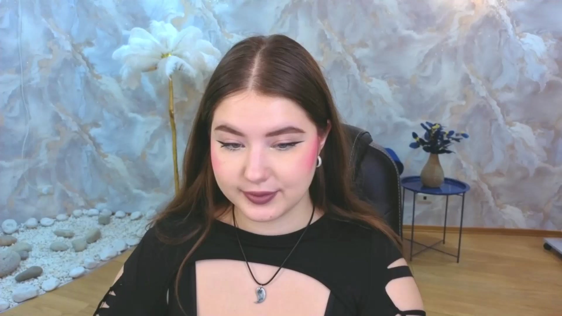 Gallery image thumbnail from EnigmaVeil's myfreecams stream on, 11/30/2025, 03:28 image 18 of 20