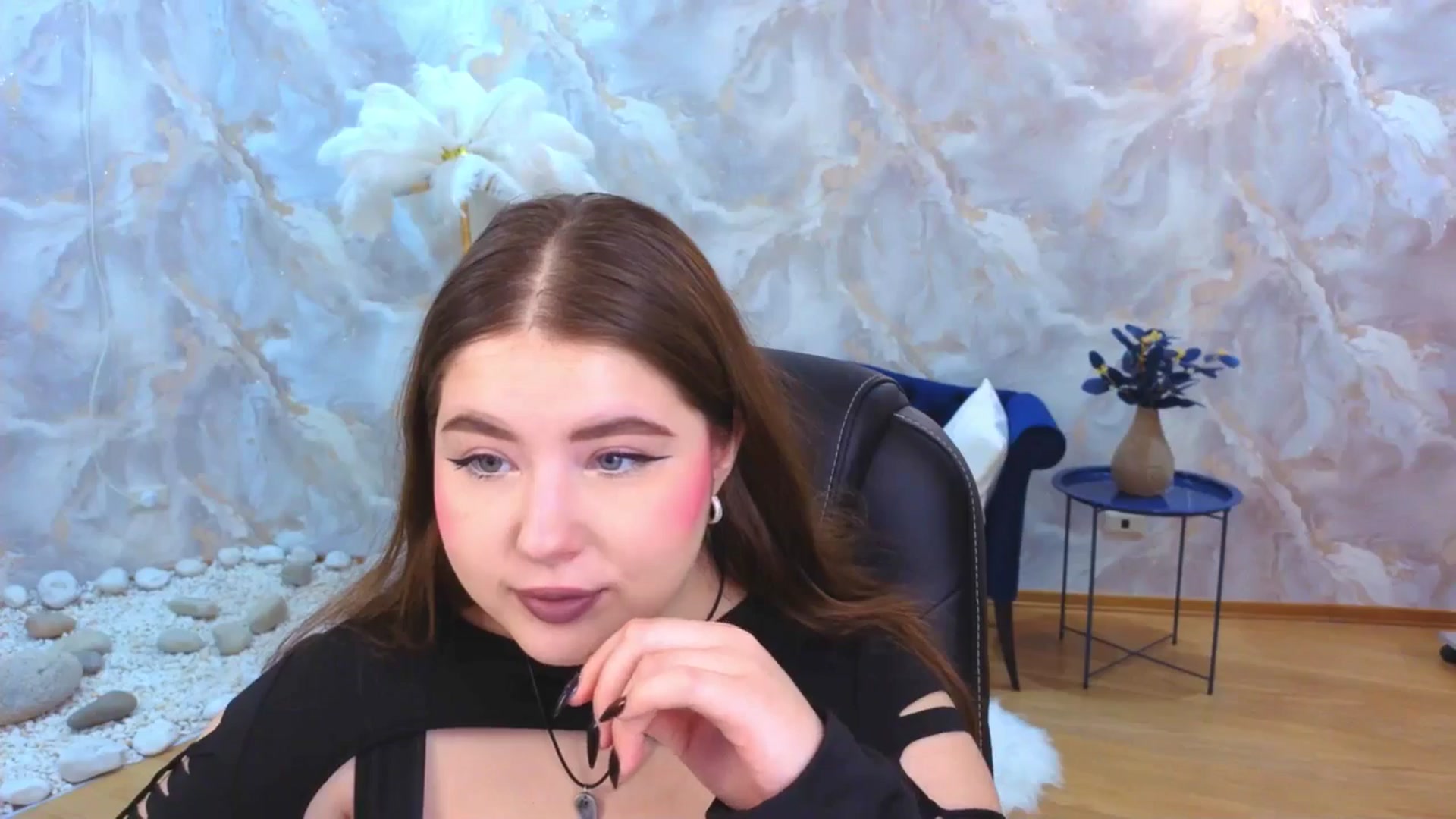 Gallery image thumbnail from EnigmaVeil's myfreecams stream on, 11/30/2025, 03:28 image 4 of 20