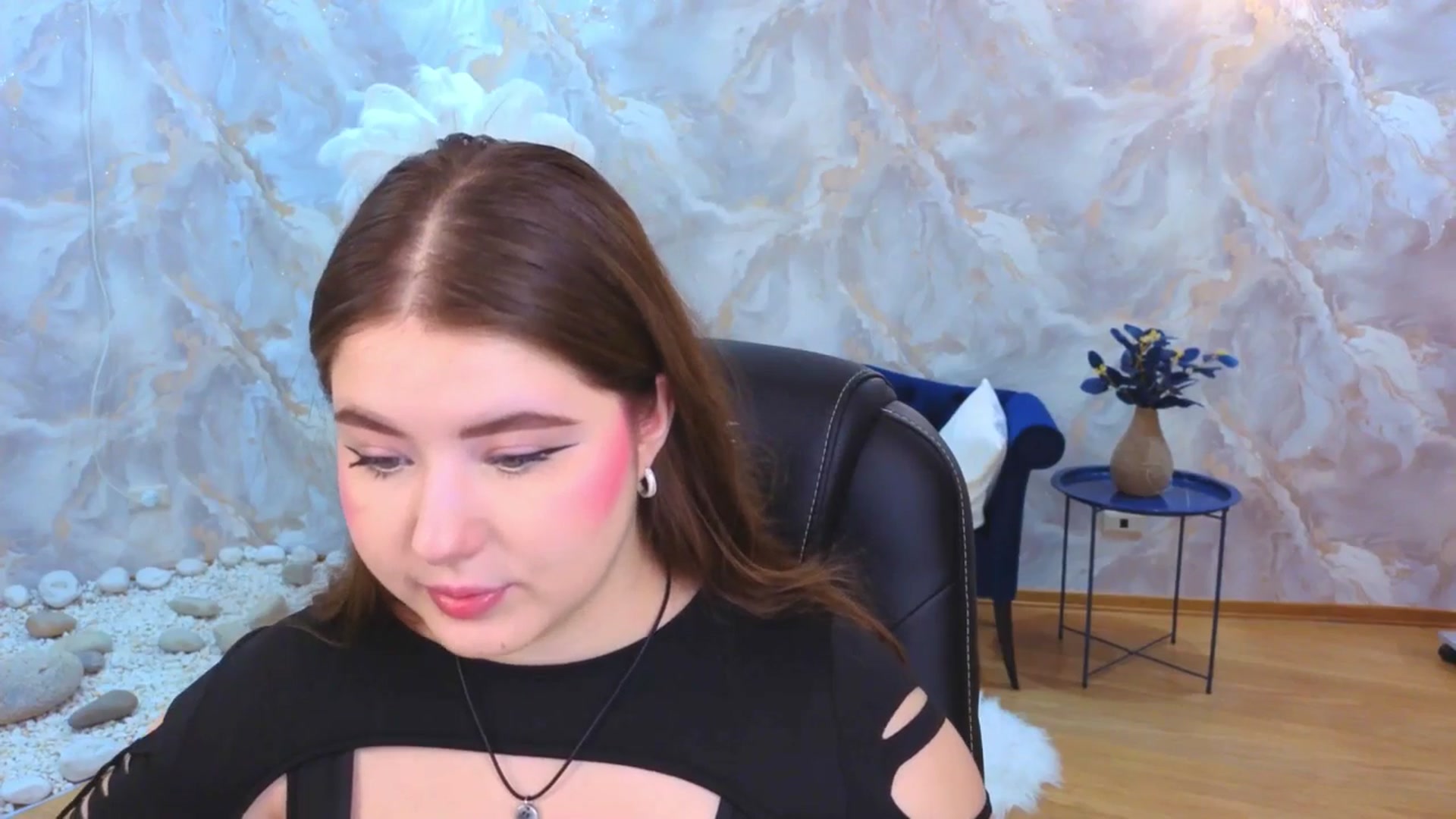 Gallery image thumbnail from EnigmaVeil's myfreecams stream on, 11/30/2025, 03:28 image 2 of 20