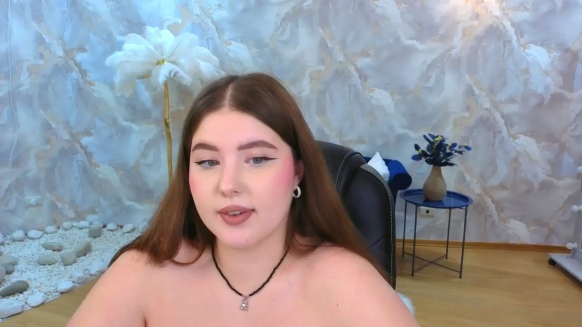 Gallery image thumbnail from EnigmaVeil's myfreecams stream on, 12/03/2025, 09:03 image 1 of 20