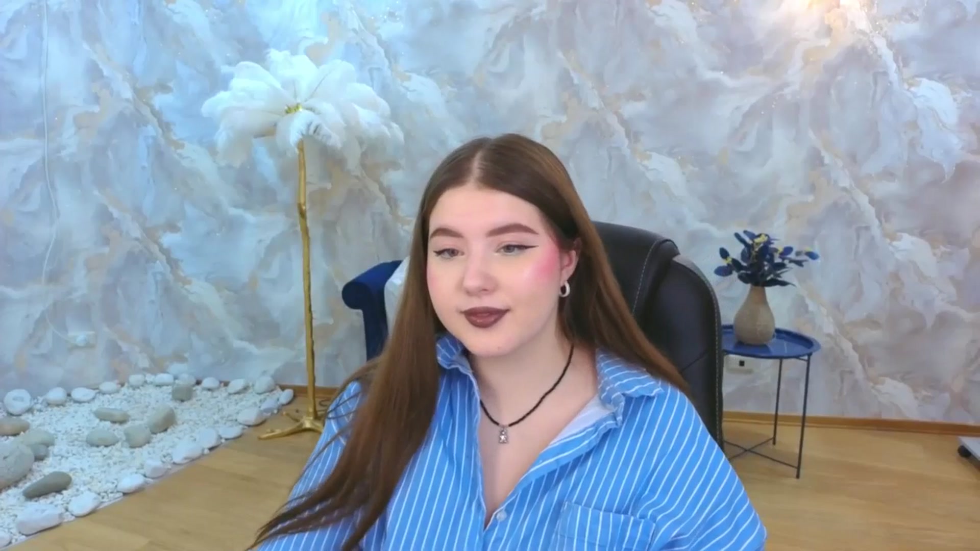 Gallery image thumbnail from EnigmaVeil's myfreecams stream on, 12/05/2025, 19:39 image 18 of 20