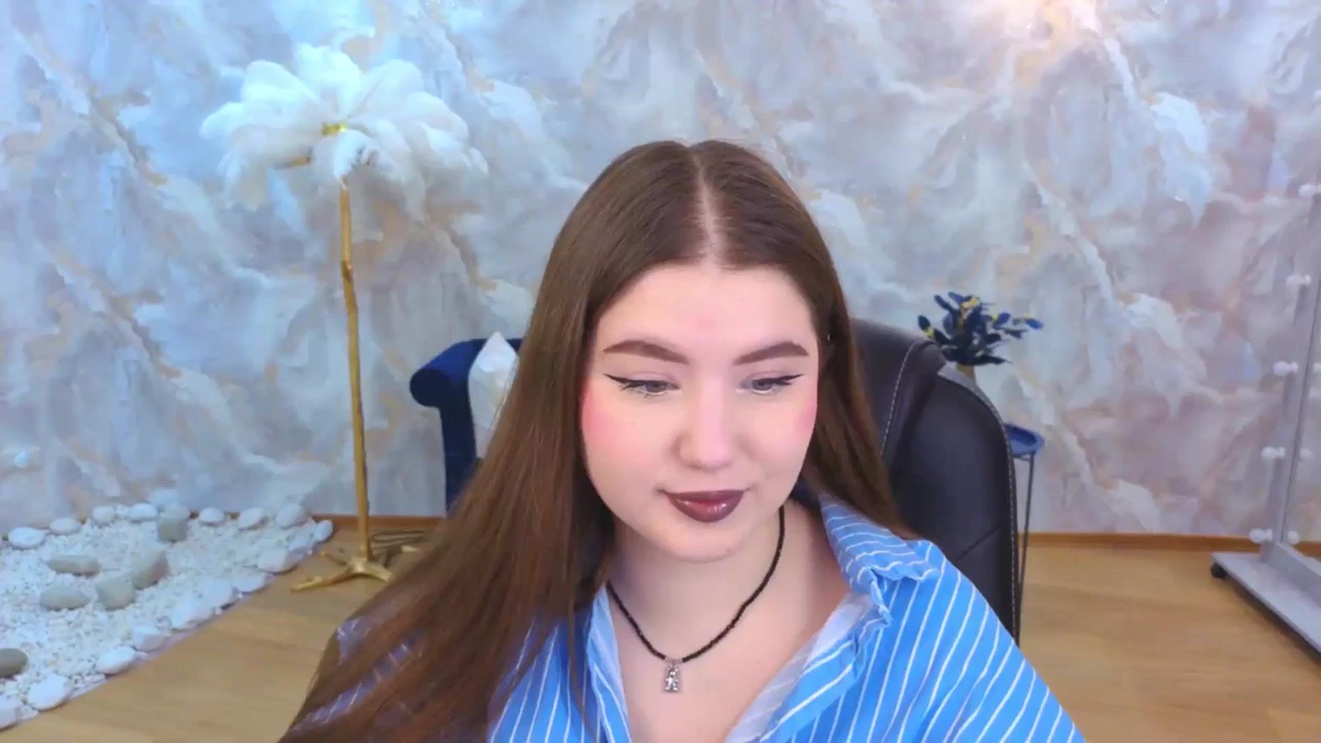 Gallery image thumbnail from EnigmaVeil's myfreecams stream on, 12/05/2025, 19:39 image 4 of 20