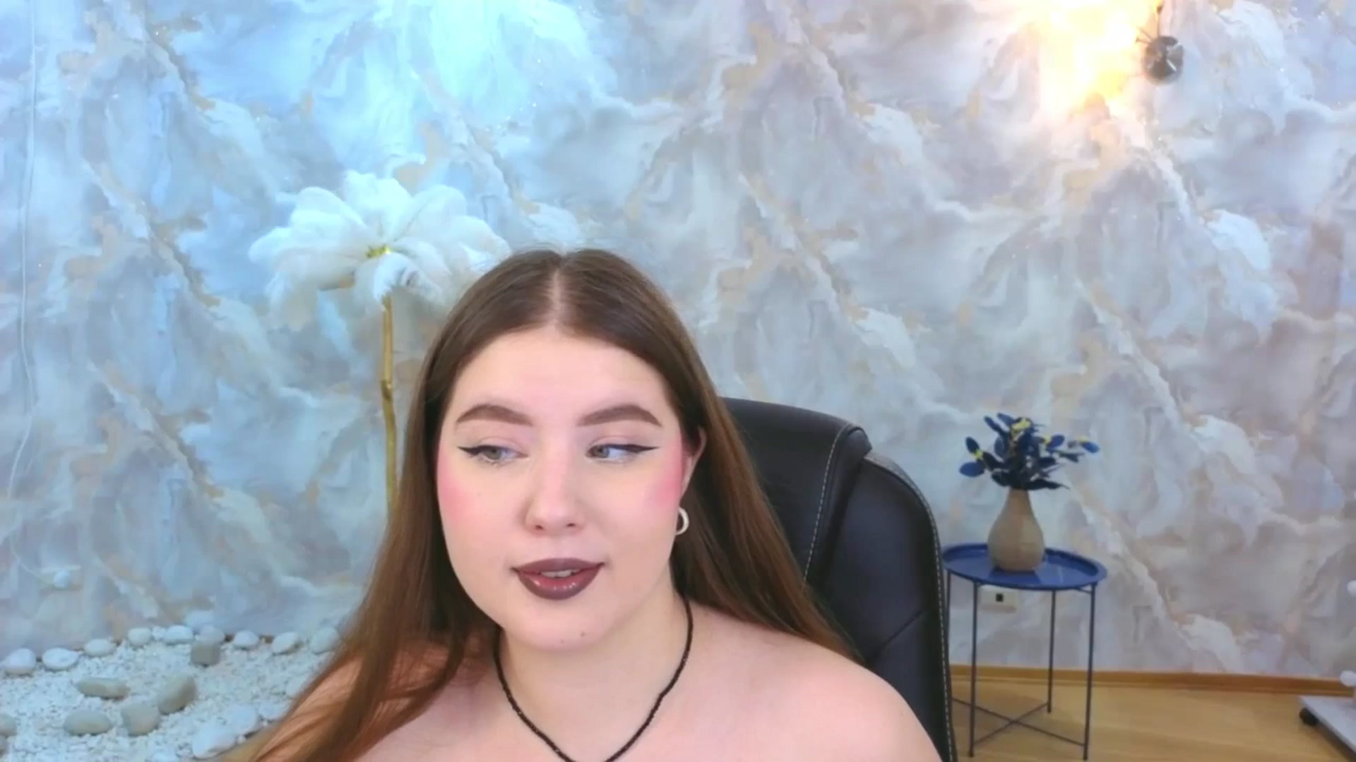 Gallery image thumbnail from EnigmaVeil's myfreecams stream on, 12/05/2025, 21:47 image 17 of 20