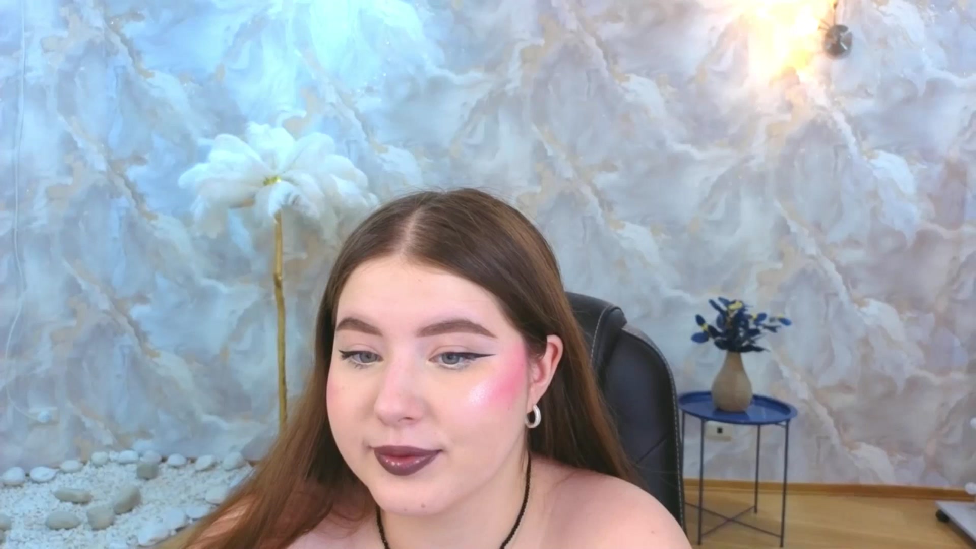Gallery image thumbnail from EnigmaVeil's myfreecams stream on, 12/05/2025, 21:47 image 15 of 20