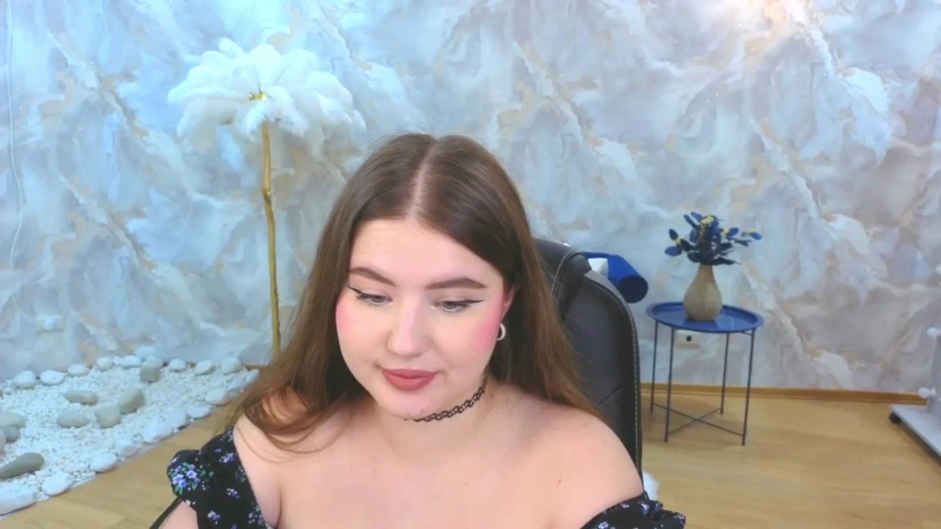 Gallery image thumbnail from EnigmaVeil's myfreecams stream on, 12/09/2025, 07:48 image 7 of 20