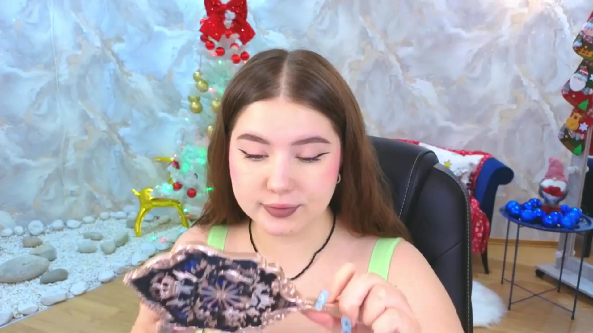 Gallery image thumbnail from EnigmaVeil's myfreecams stream on, 12/19/2025, 19:06 image 2 of 20