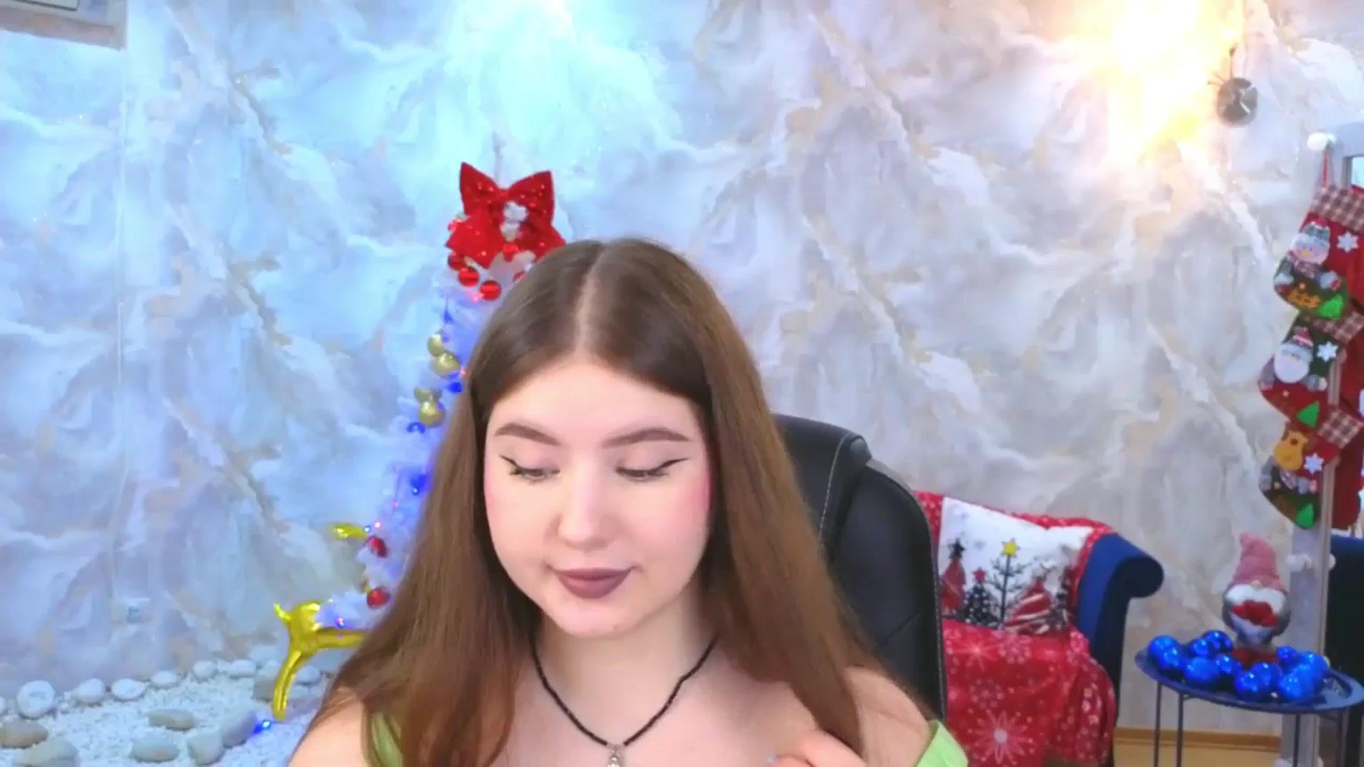 Gallery image thumbnail from EnigmaVeil's myfreecams stream on, 12/19/2025, 21:47 image 17 of 20