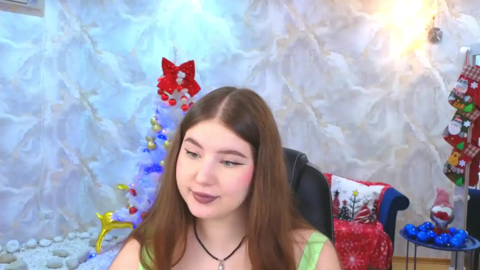 Gallery image thumbnail from EnigmaVeil's myfreecams stream on, 12/19/2025, 21:47 image 15 of 20