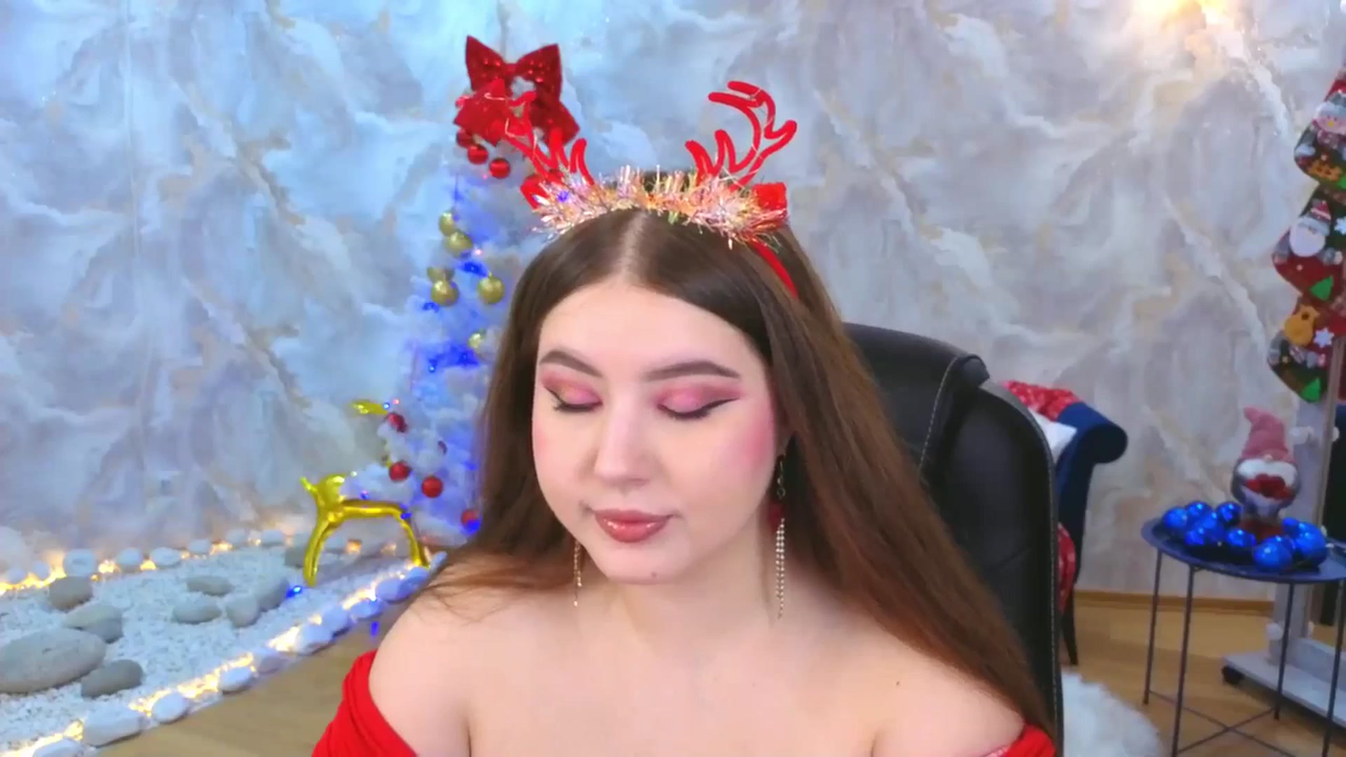 Gallery image thumbnail from EnigmaVeil's myfreecams stream on, 12/21/2025, 19:04 image 14 of 20