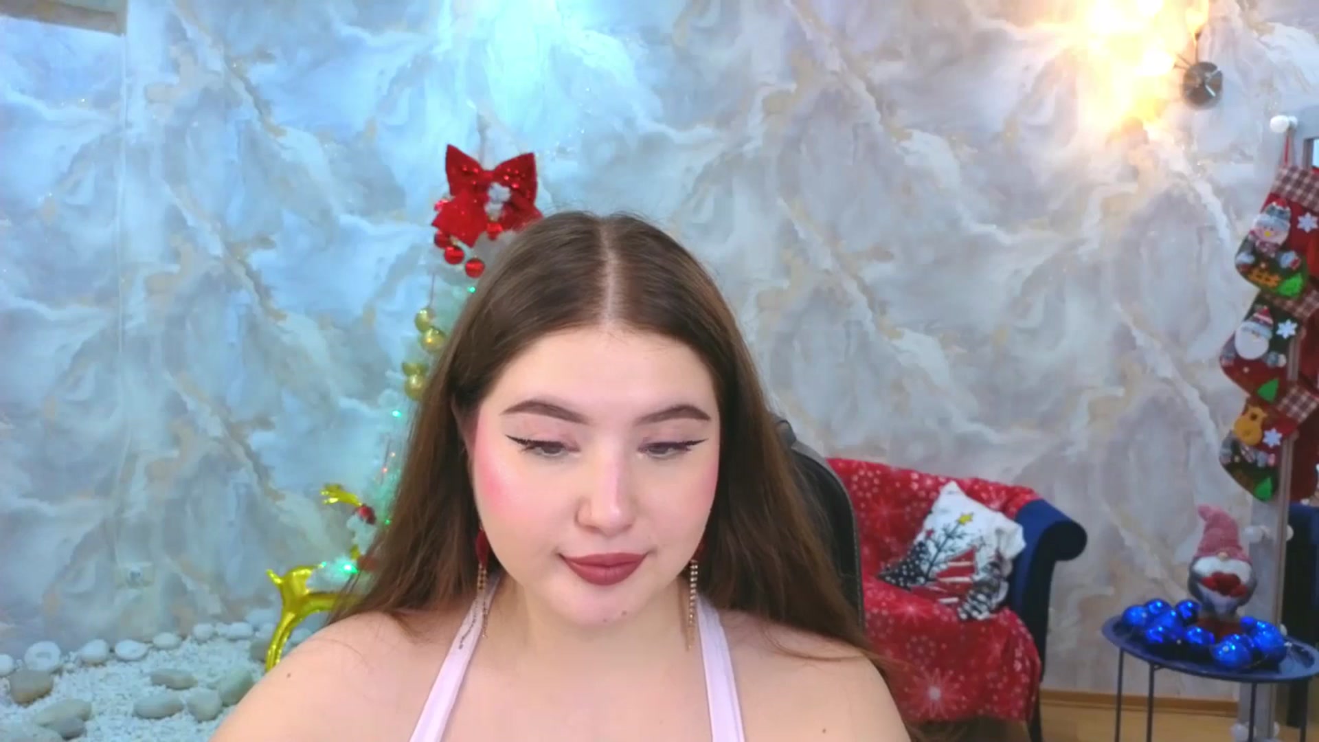Gallery image thumbnail from EnigmaVeil's myfreecams stream on, 12/22/2025, 21:48 image 13 of 20