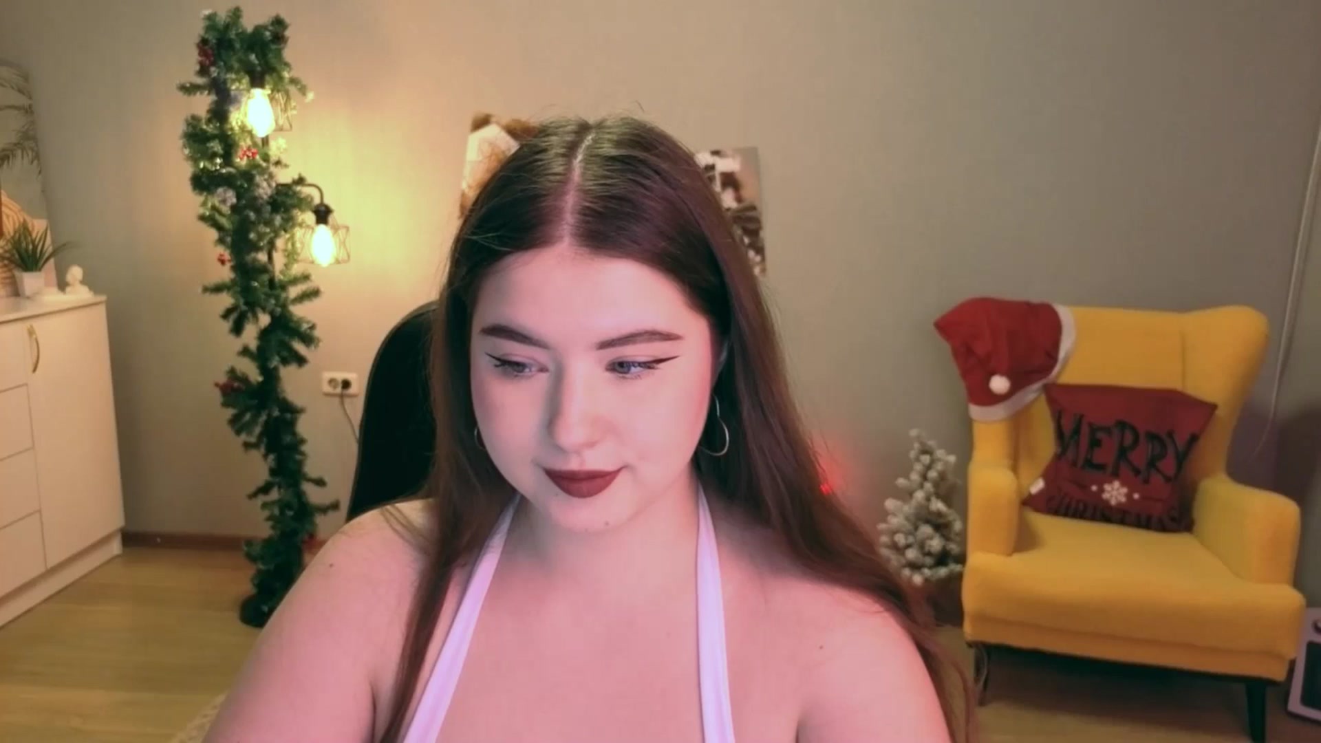 Gallery image thumbnail from EnigmaVeil's myfreecams stream on, 12/25/2025, 20:47 image 15 of 20