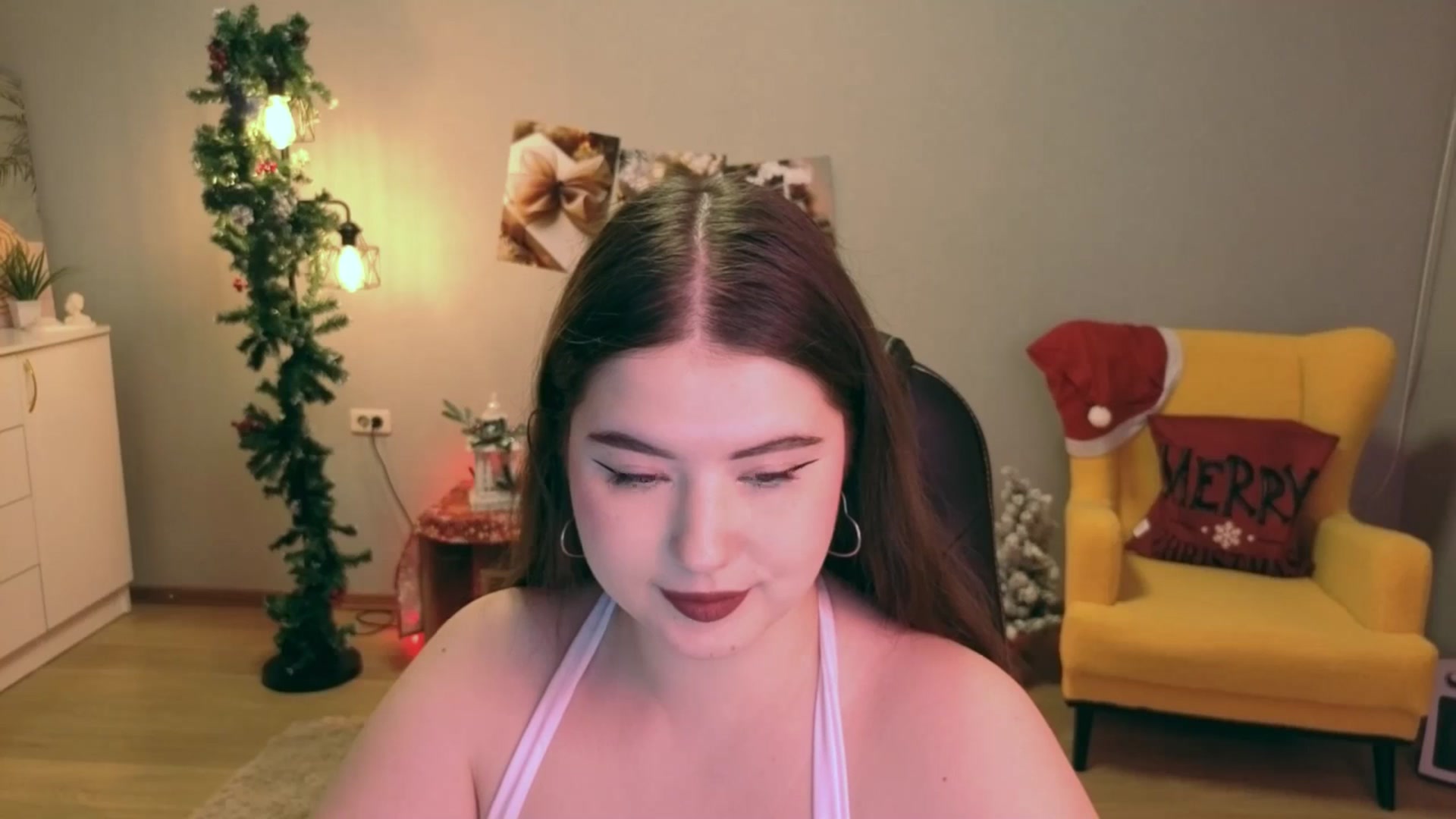 Gallery image thumbnail from EnigmaVeil's myfreecams stream on, 12/25/2025, 21:13 image 9 of 20