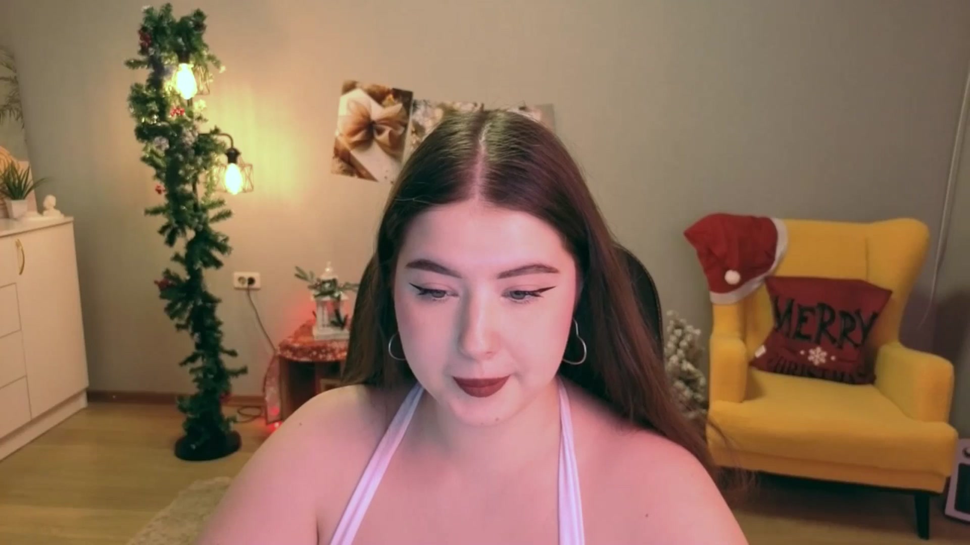 Gallery image thumbnail from EnigmaVeil's myfreecams stream on, 12/25/2025, 21:13 image 13 of 20