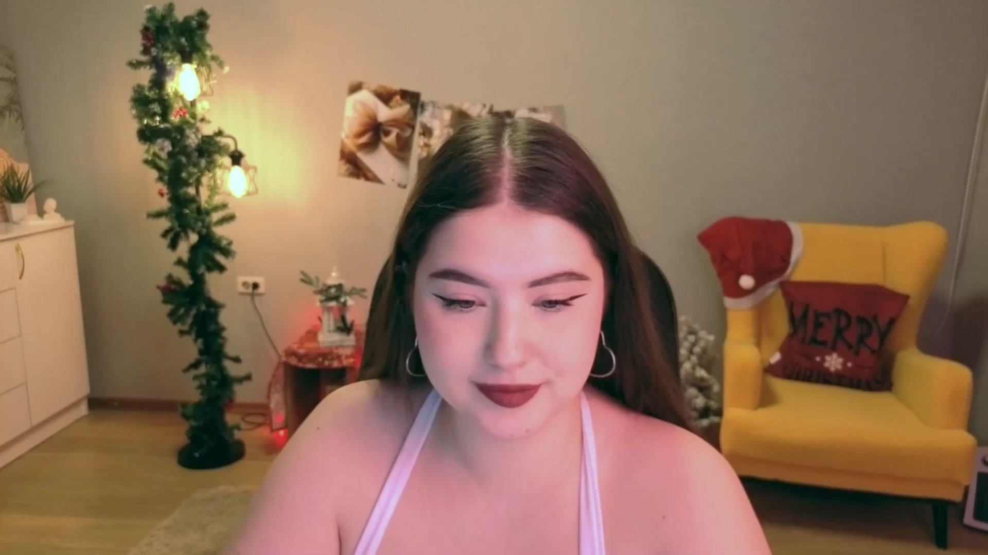 Gallery image thumbnail from EnigmaVeil's myfreecams stream on, 12/25/2025, 21:13 image 7 of 20