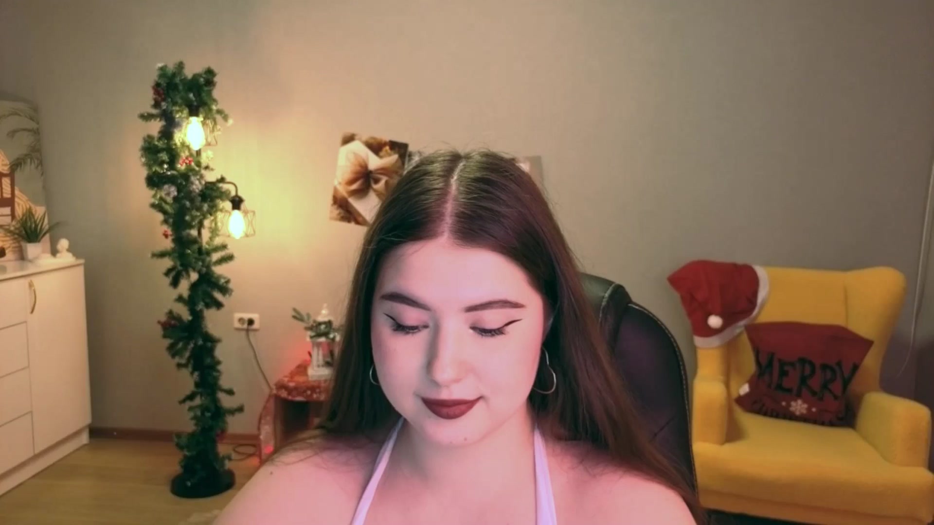 Gallery image thumbnail from EnigmaVeil's myfreecams stream on, 12/25/2025, 23:49 image 3 of 20