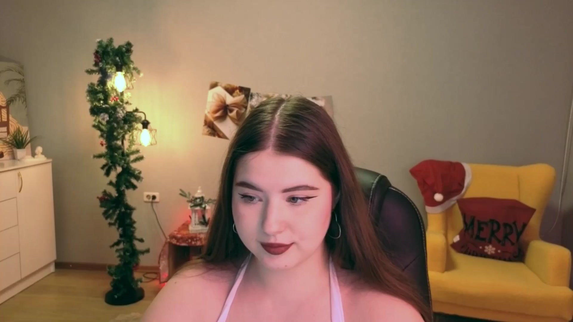 Gallery image thumbnail from EnigmaVeil's myfreecams stream on, 12/25/2025, 23:49 image 6 of 20