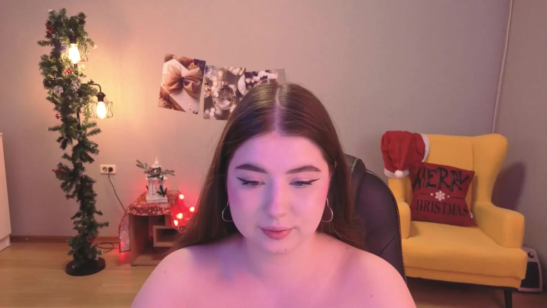 Gallery image thumbnail from EnigmaVeil's myfreecams stream on, 12/27/2025, 18:41 image 2 of 20
