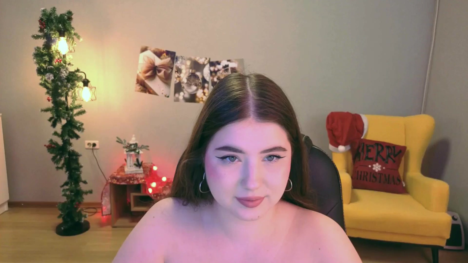 Gallery image thumbnail from EnigmaVeil's myfreecams stream on, 12/27/2025, 18:41 image 13 of 20