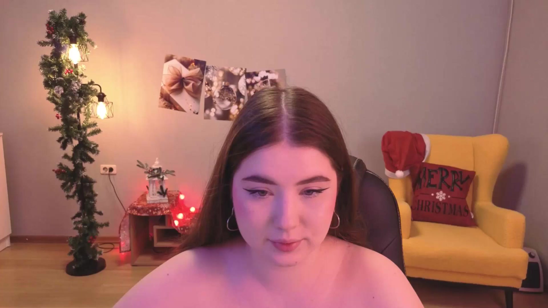 Gallery image thumbnail from EnigmaVeil's myfreecams stream on, 12/27/2025, 18:41 image 1 of 20