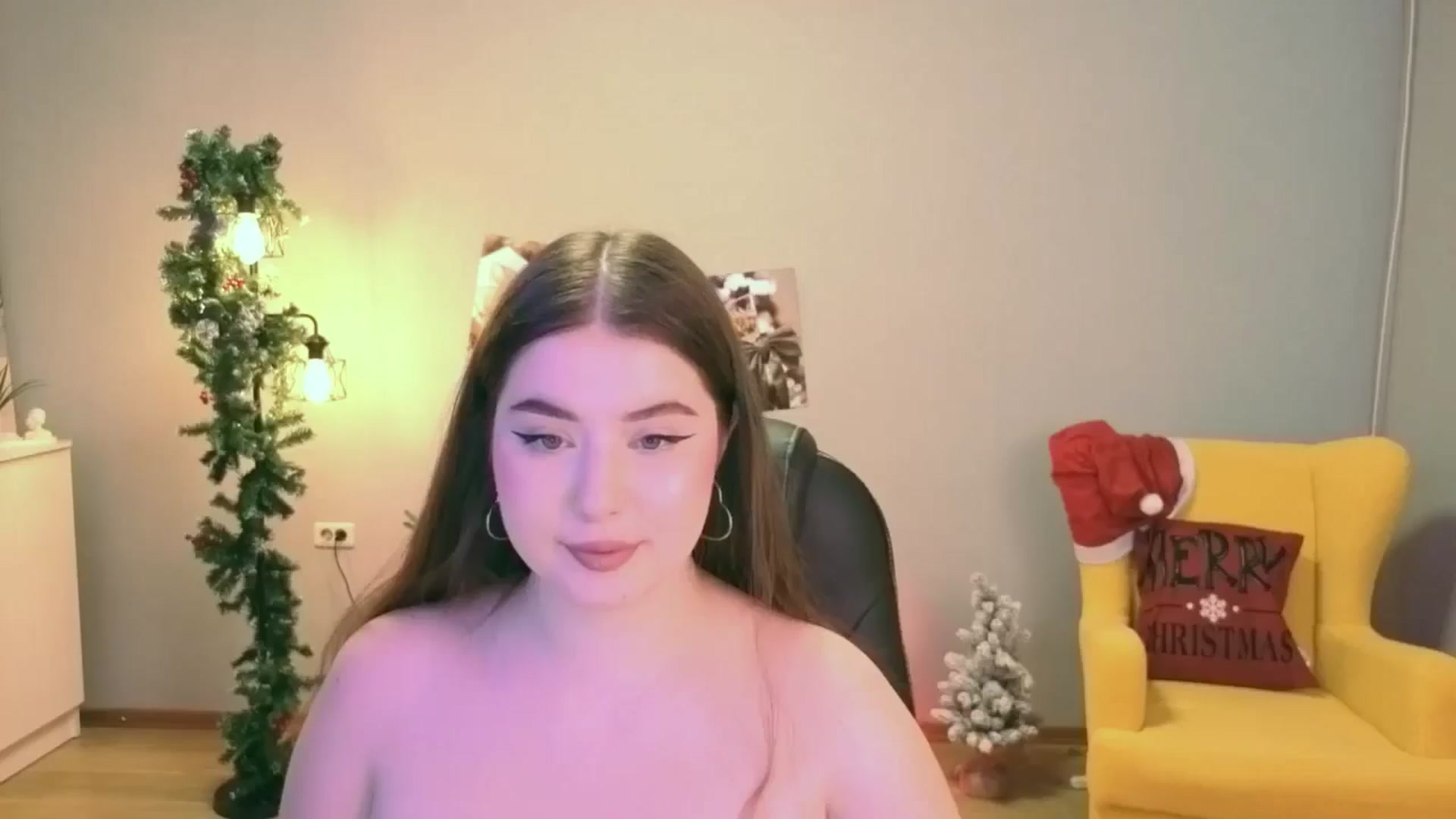 Gallery image thumbnail from EnigmaVeil's myfreecams stream on, 12/27/2025, 21:18 image 19 of 20