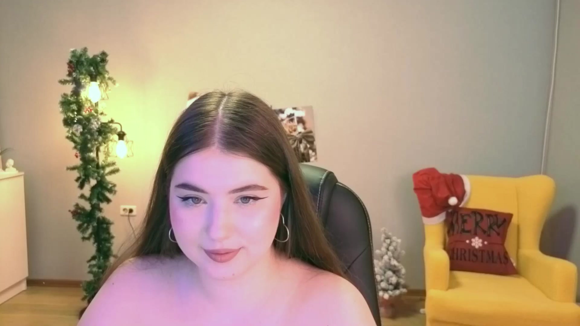 Gallery image thumbnail from EnigmaVeil's myfreecams stream on, 12/27/2025, 21:18 image 7 of 20