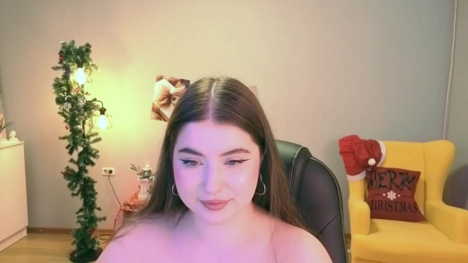 Gallery image thumbnail from EnigmaVeil's myfreecams stream on, 12/27/2025, 21:18 image 20 of 20