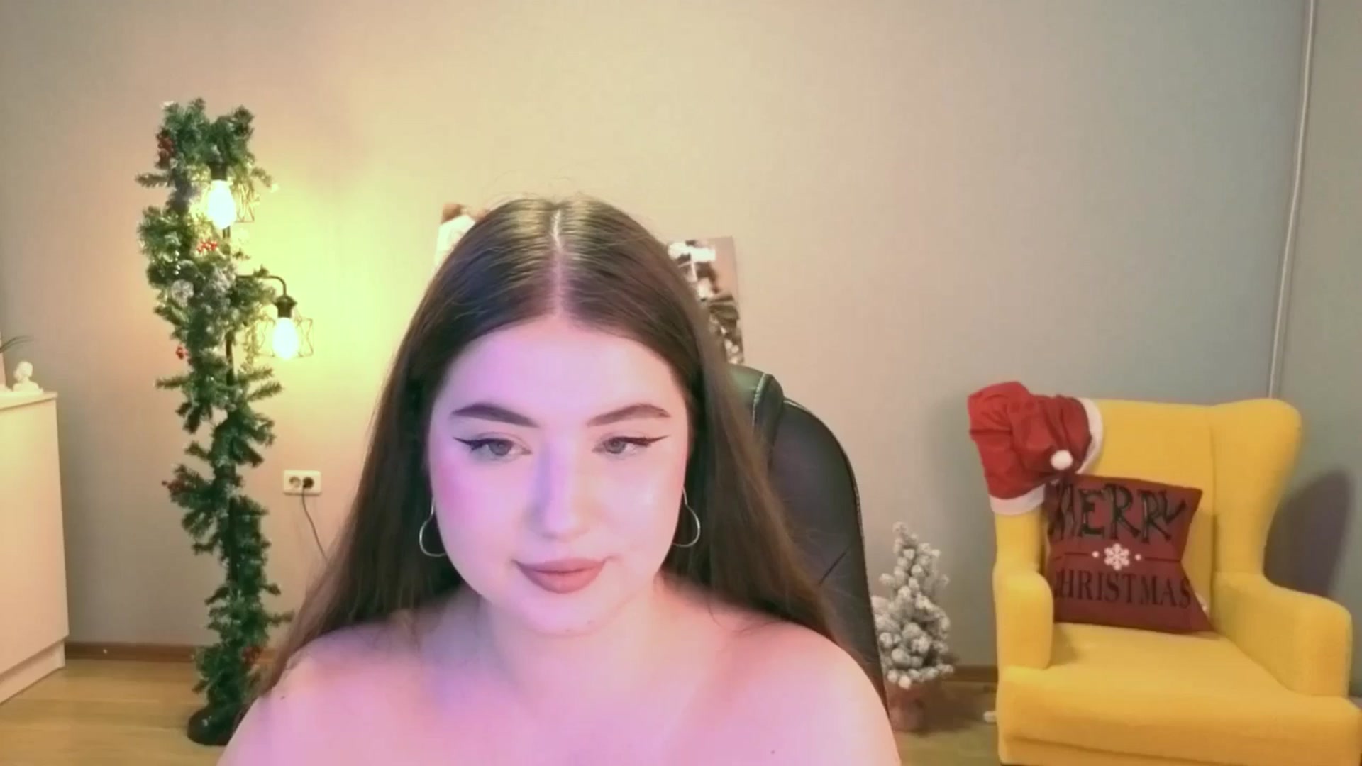 Gallery image thumbnail from EnigmaVeil's myfreecams stream on, 12/27/2025, 21:18 image 3 of 20