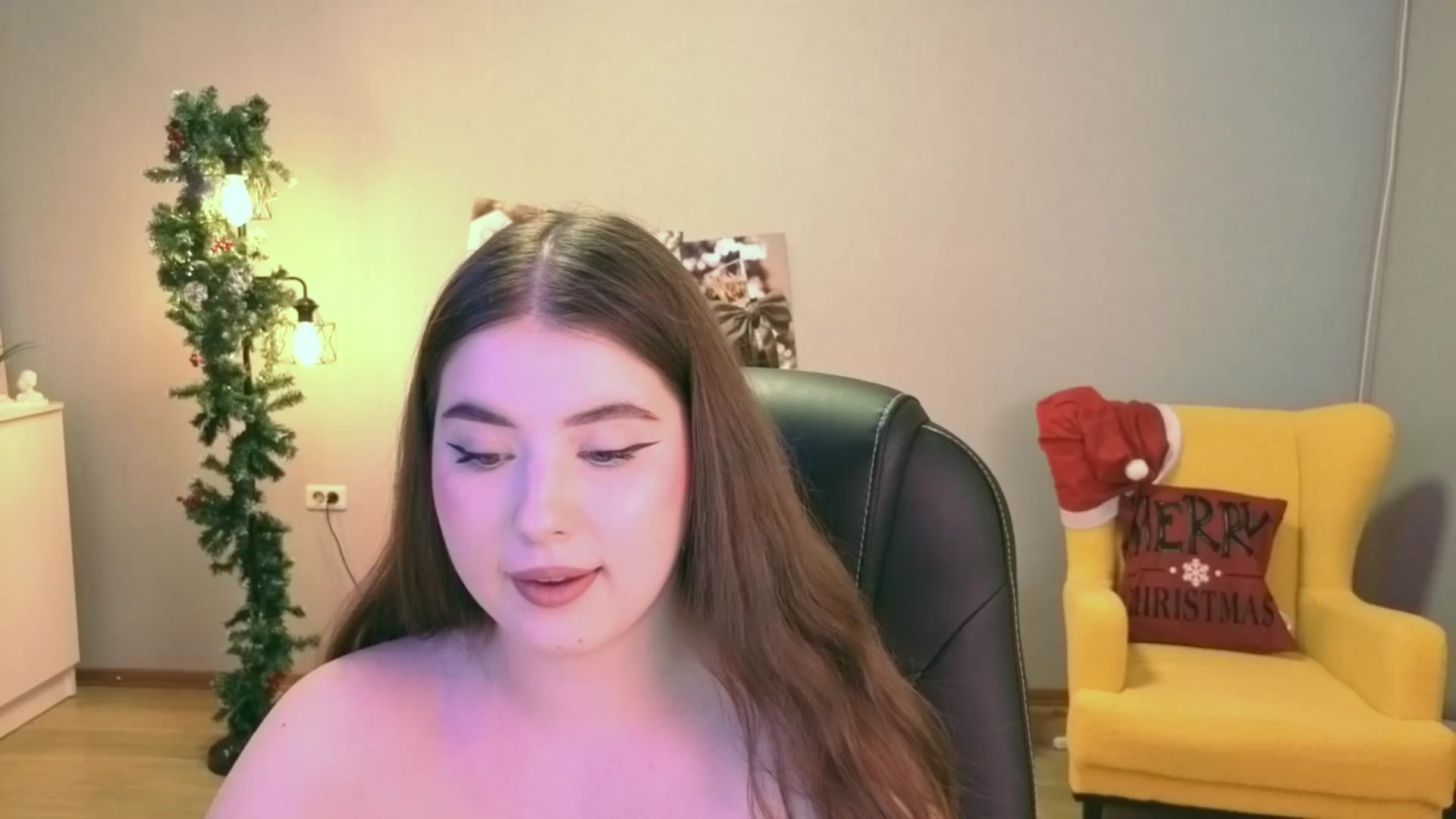 Gallery image thumbnail from EnigmaVeil's myfreecams stream on, 12/27/2025, 21:46 image 19 of 20