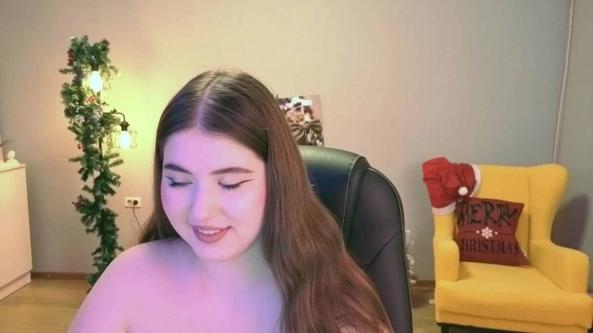 Gallery image thumbnail from EnigmaVeil's myfreecams stream on, 12/27/2025, 21:46 image 15 of 20