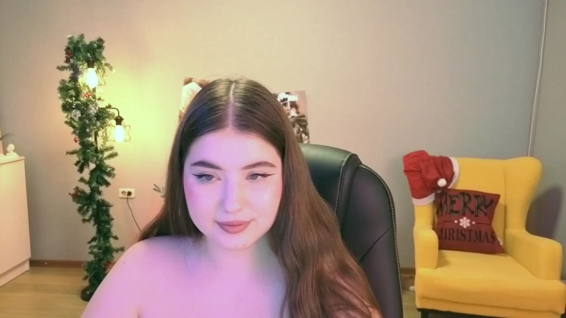 Gallery image thumbnail from EnigmaVeil's myfreecams stream on, 12/27/2025, 21:46 image 18 of 20