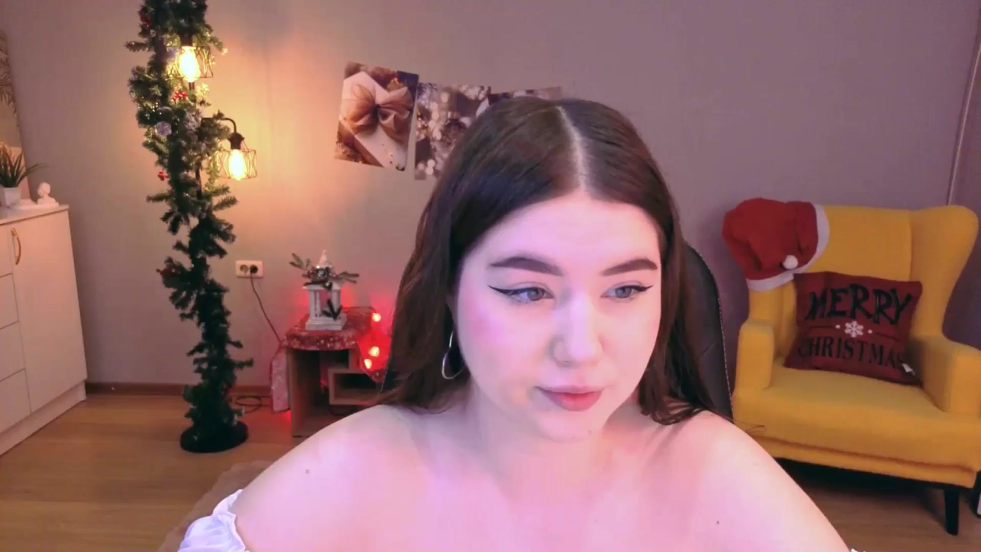 Gallery image thumbnail from EnigmaVeil's myfreecams stream on, 12/29/2025, 18:24 image 14 of 20