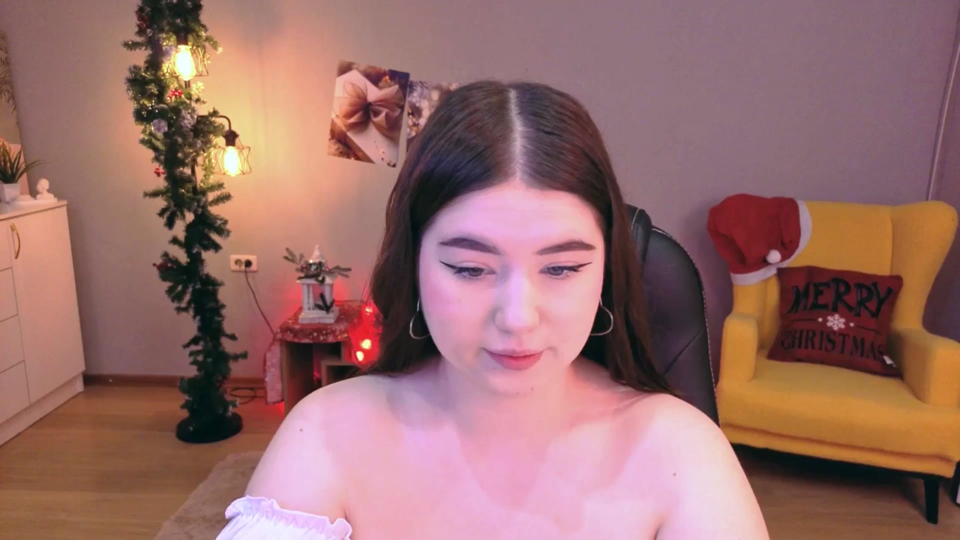Gallery image thumbnail from EnigmaVeil's myfreecams stream on, 12/29/2025, 18:24 image 13 of 20