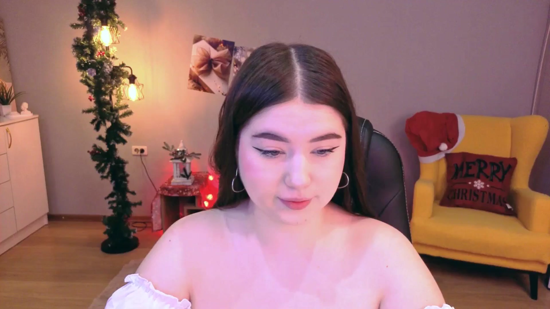 Gallery image thumbnail from EnigmaVeil's myfreecams stream on, 12/29/2025, 18:24 image 9 of 20