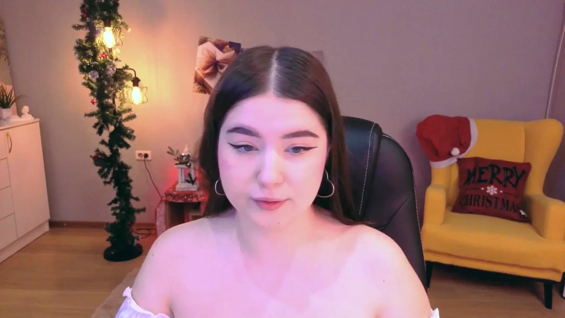 Gallery image thumbnail from EnigmaVeil's myfreecams stream on, 12/29/2025, 18:24 image 11 of 20