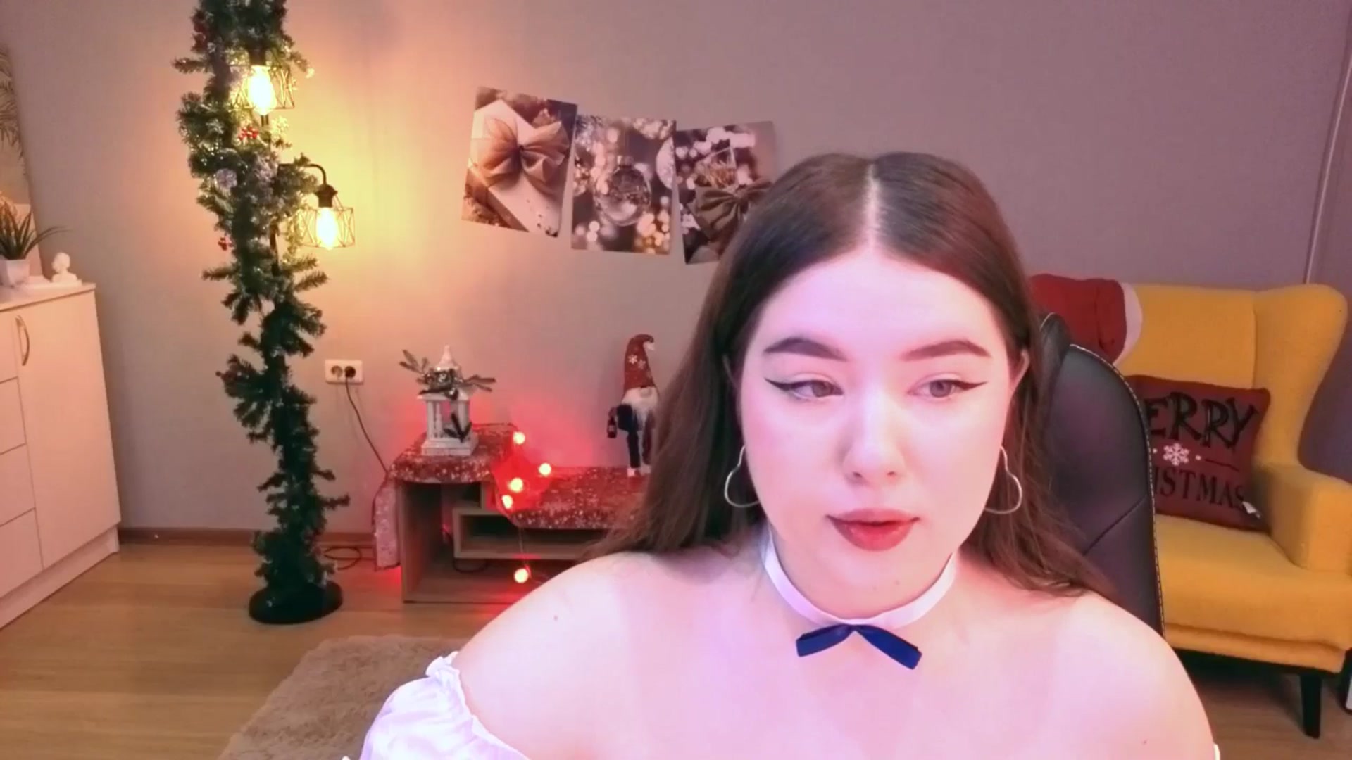 Gallery image thumbnail from EnigmaVeil's myfreecams stream on, 12/29/2025, 18:39 image 10 of 20