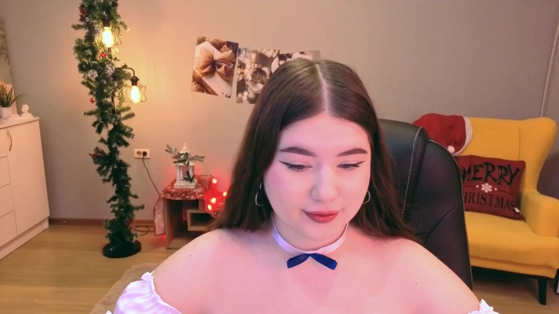 Gallery image thumbnail from EnigmaVeil's myfreecams stream on, 12/29/2025, 18:39 image 18 of 20