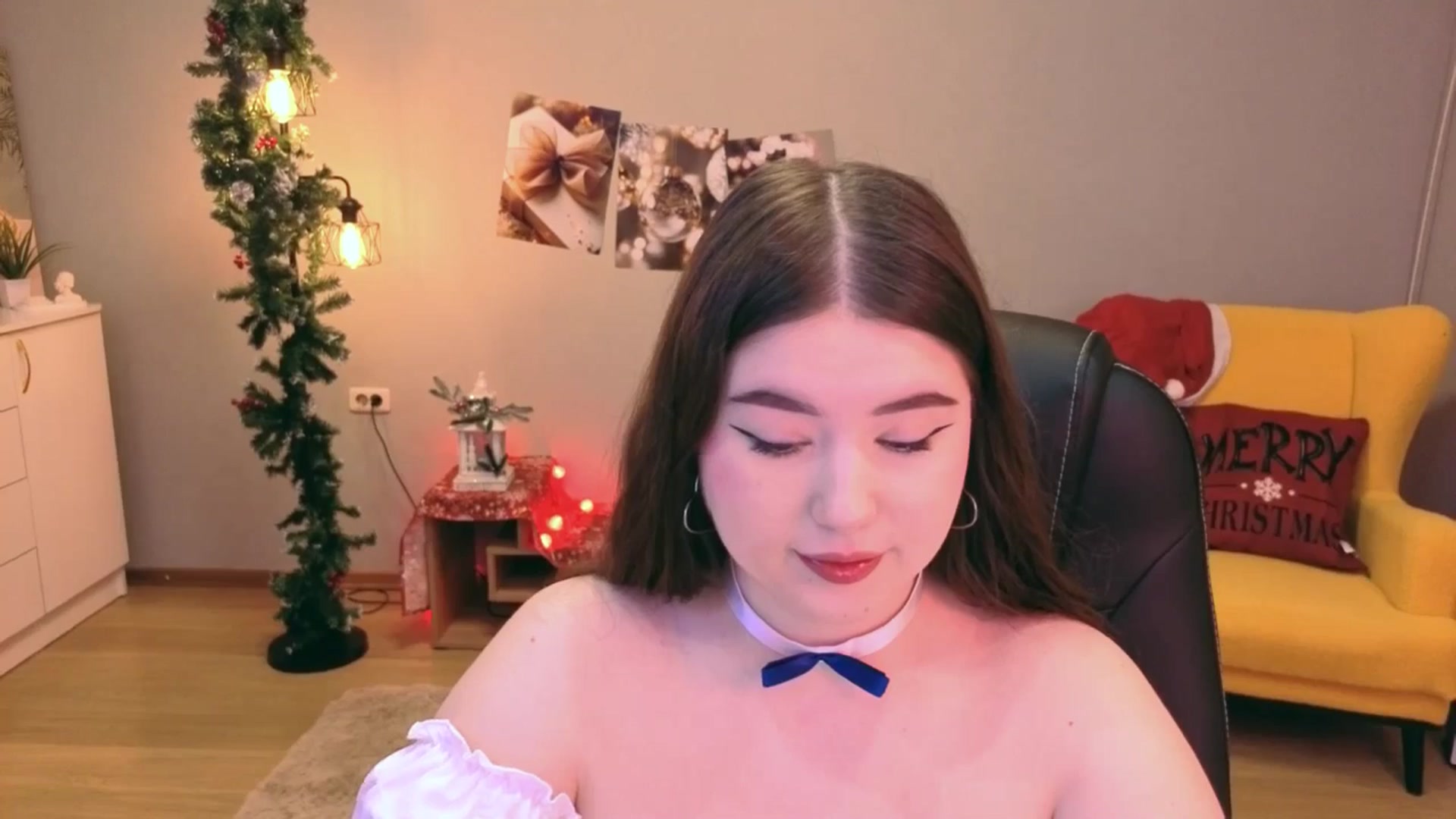 Gallery image thumbnail from EnigmaVeil's myfreecams stream on, 12/29/2025, 18:39 image 16 of 20