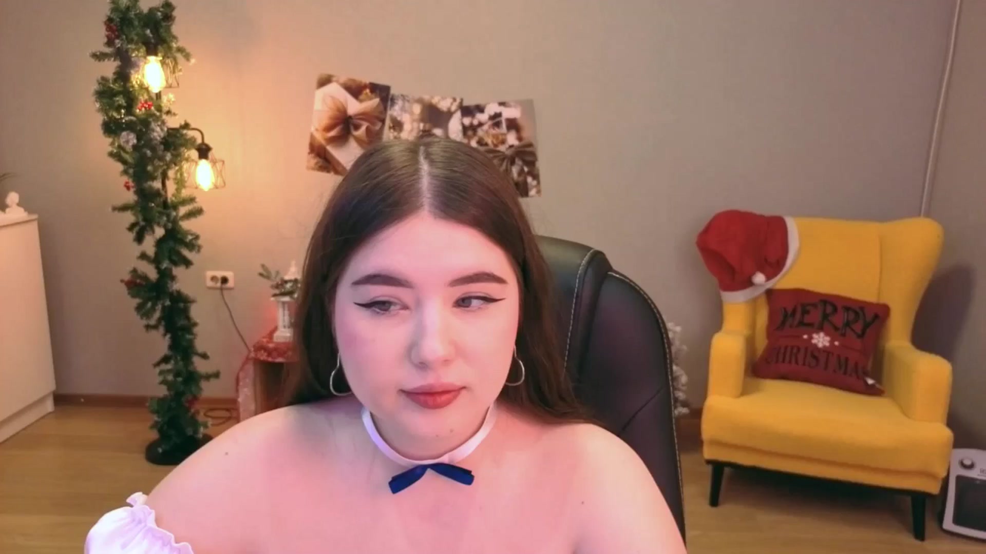 Gallery image thumbnail from EnigmaVeil's myfreecams stream on, 12/29/2025, 21:08 image 3 of 20