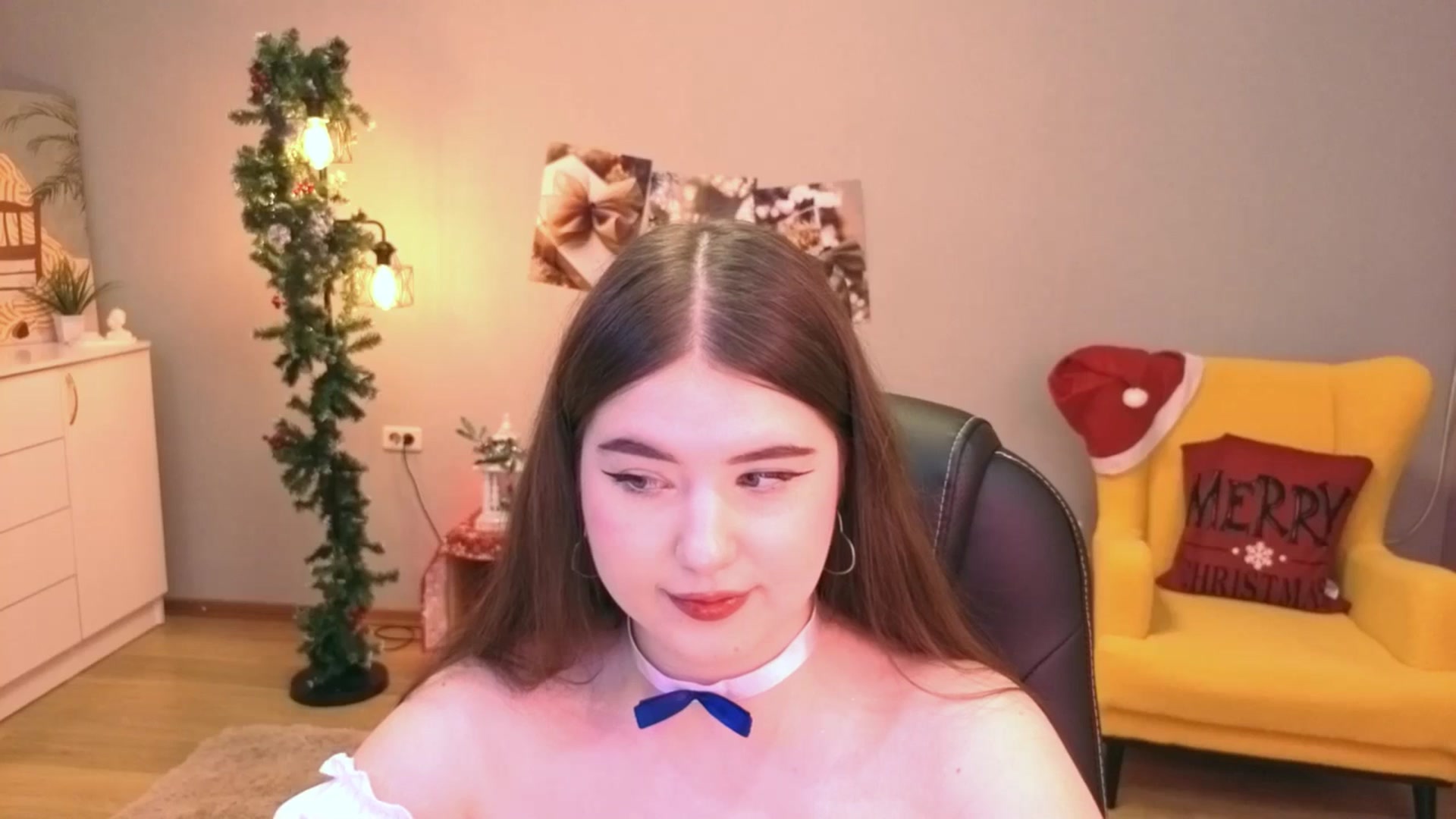 Gallery image thumbnail from EnigmaVeil's myfreecams stream on, 12/30/2025, 01:02 image 4 of 20