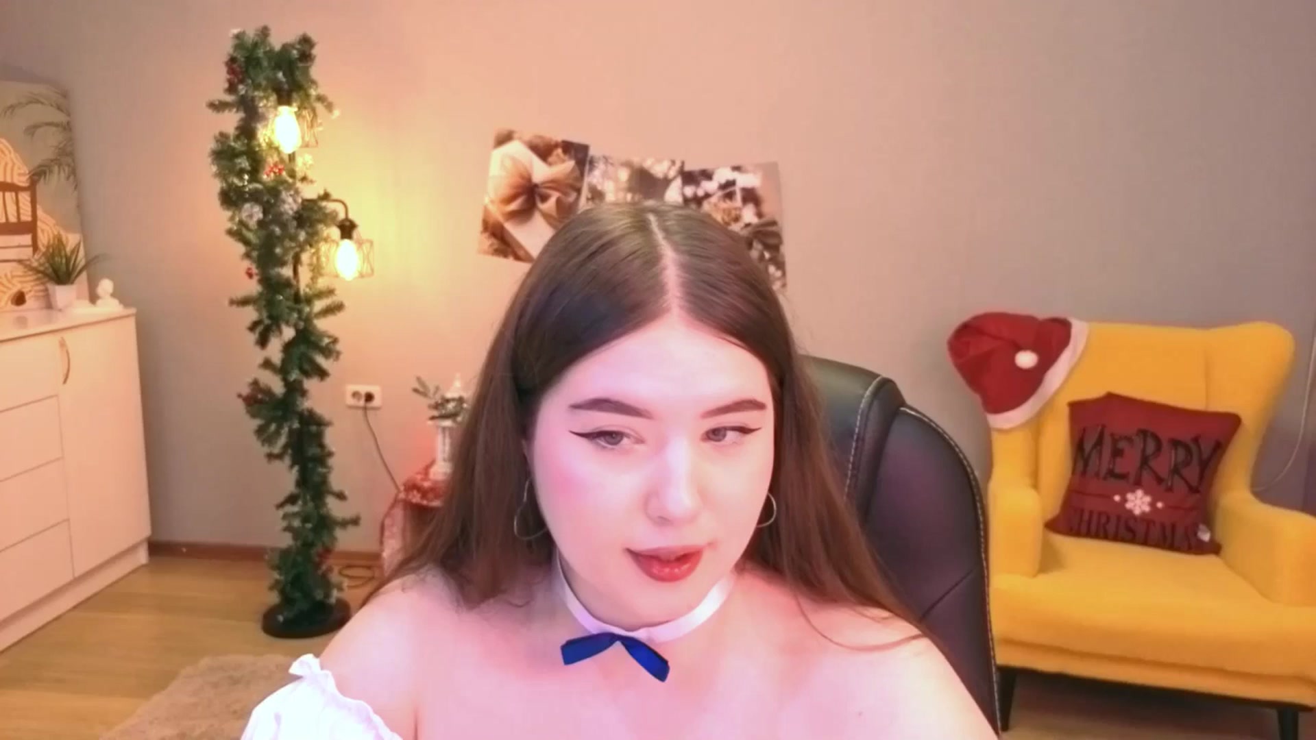 Gallery image thumbnail from EnigmaVeil's myfreecams stream on, 12/30/2025, 01:02 image 1 of 20