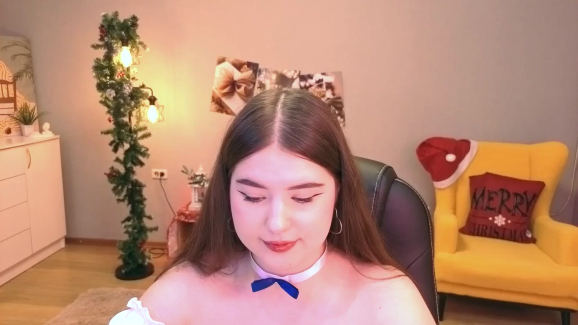 Gallery image thumbnail from EnigmaVeil's myfreecams stream on, 12/30/2025, 01:02 image 5 of 20