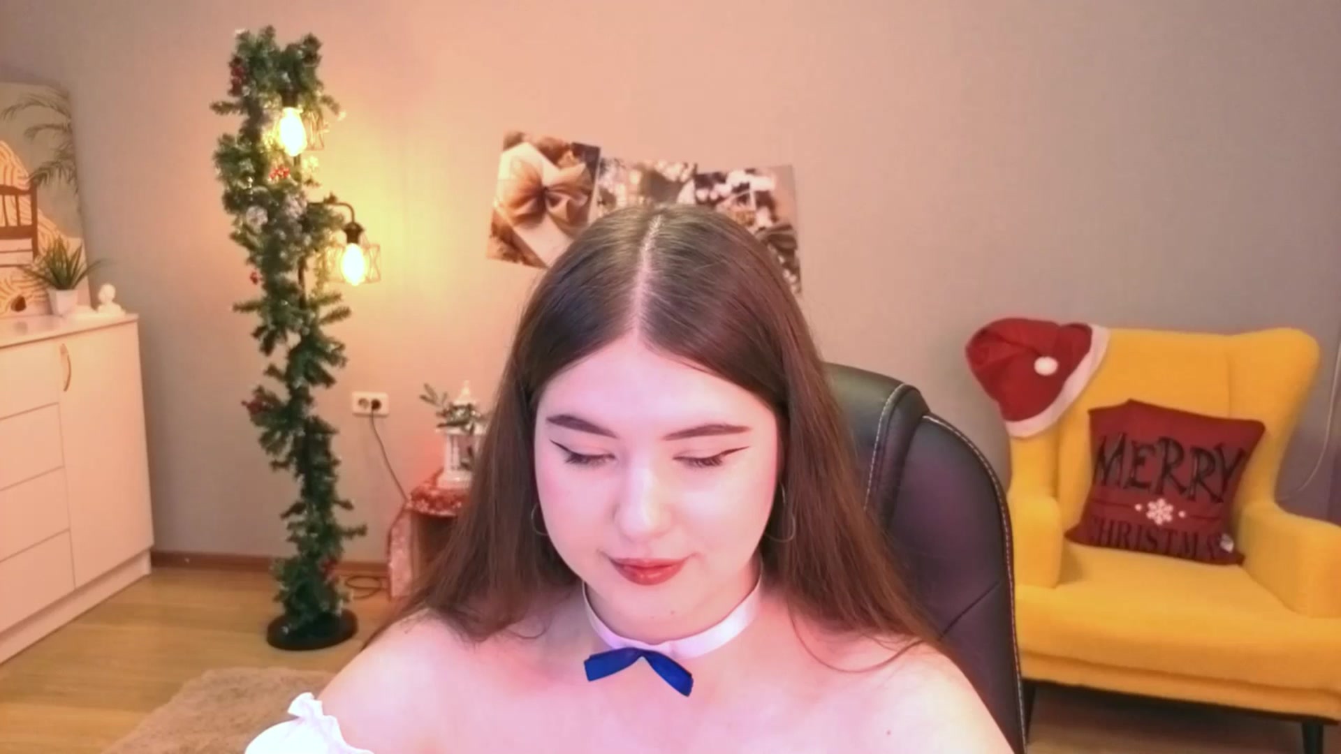 Gallery image thumbnail from EnigmaVeil's myfreecams stream on, 12/30/2025, 01:02 image 16 of 20