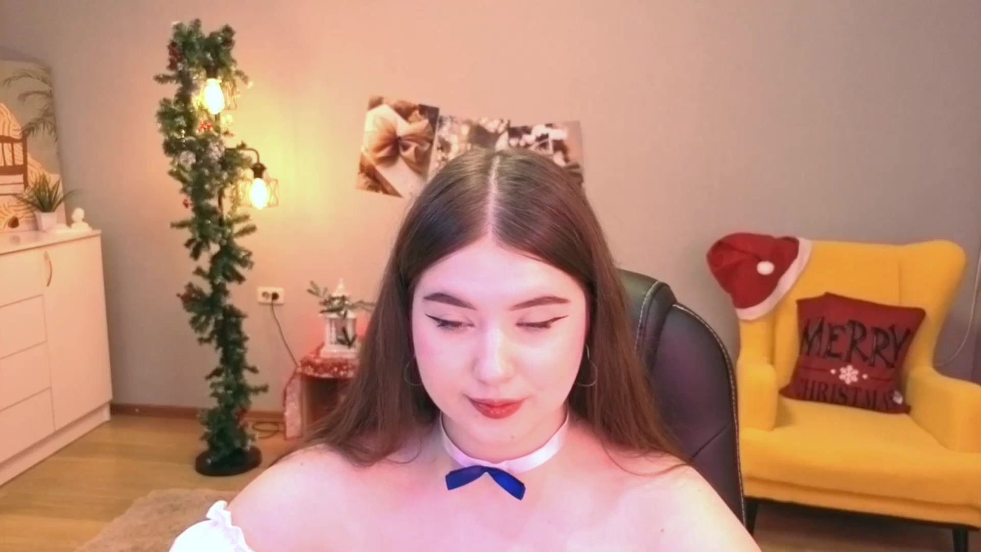 Gallery image thumbnail from EnigmaVeil's myfreecams stream on, 12/30/2025, 01:02 image 8 of 20