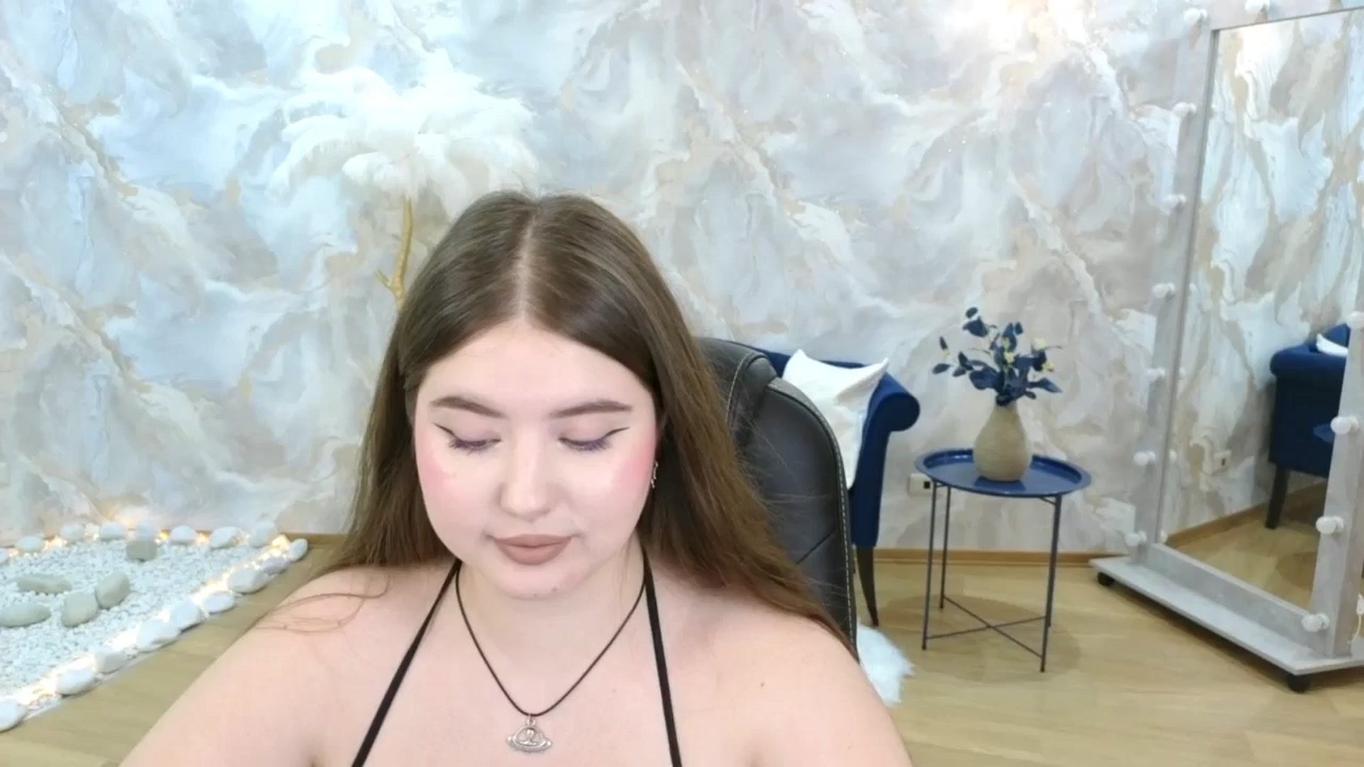 Gallery image thumbnail from EnigmaVeil's myfreecams stream on, 01/28/2026, 07:47 image 4 of 20