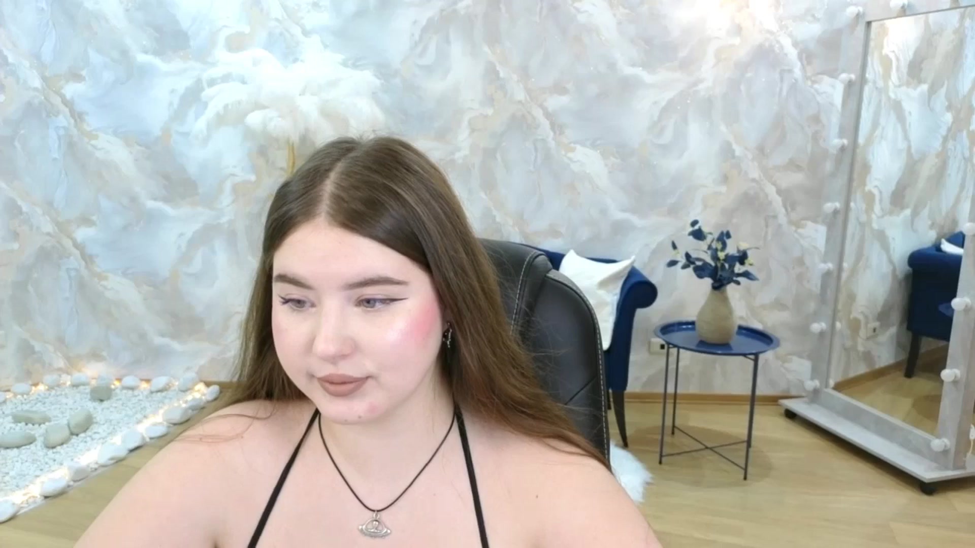 Gallery image thumbnail from EnigmaVeil's myfreecams stream on, 01/28/2026, 07:47 image 7 of 20